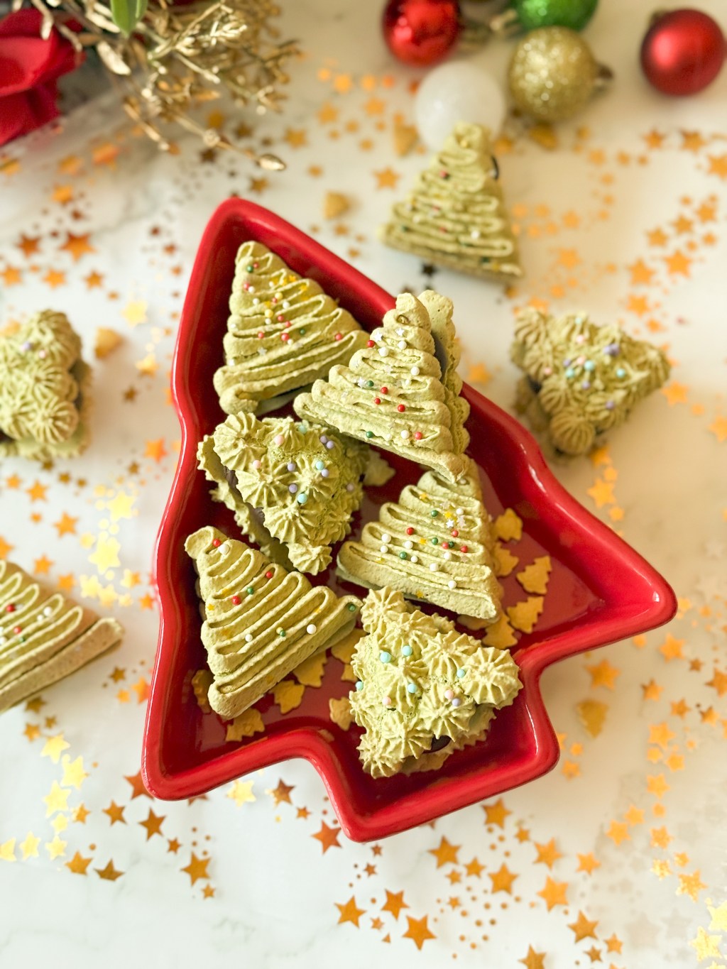 Textured Matcha Christmas Tree&nbsp;Macarons