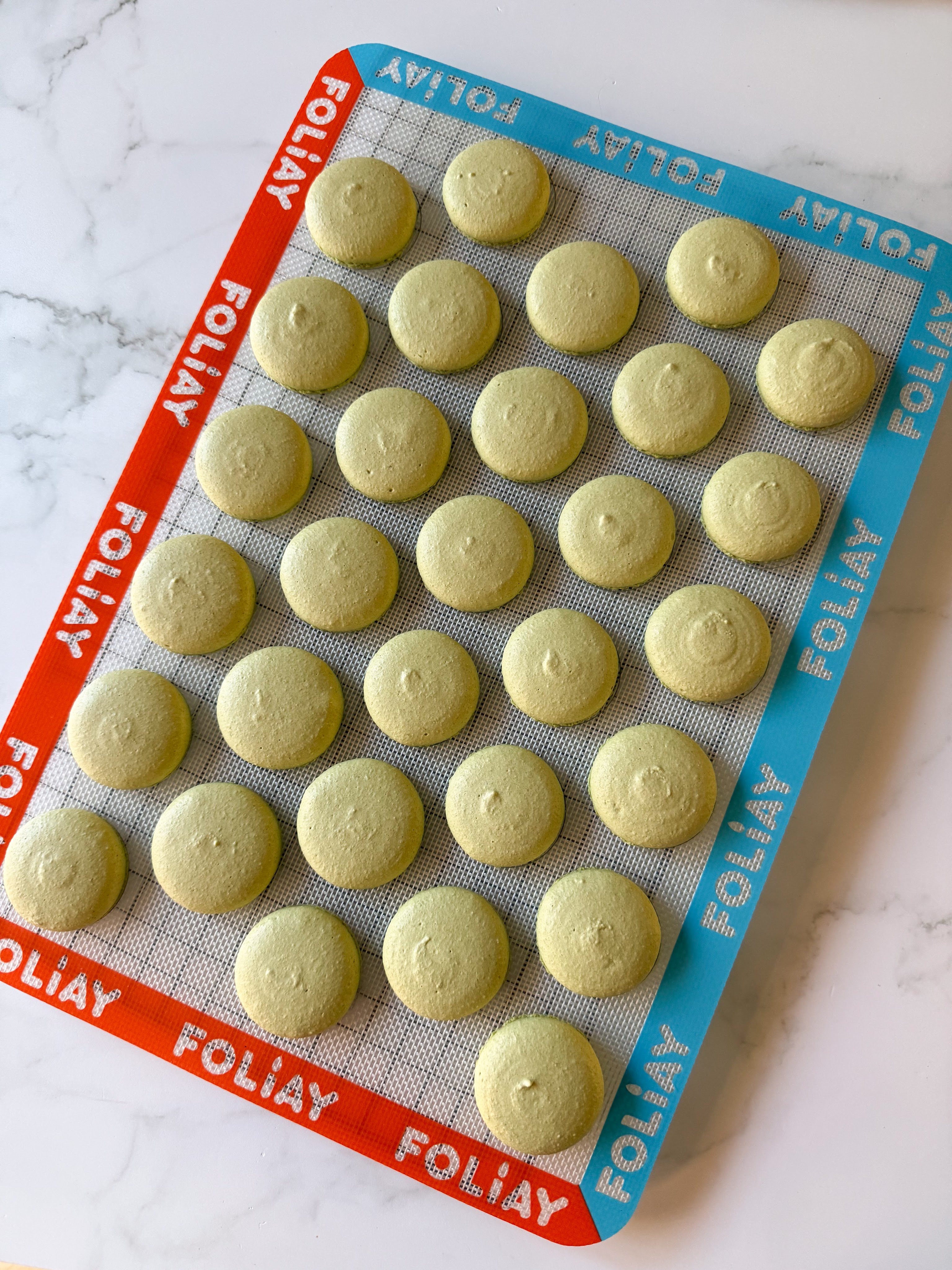 matcha macaron shells