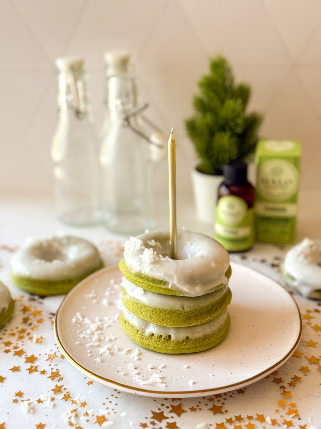 Baked Pandan Matcha Mochi&nbsp;Donuts