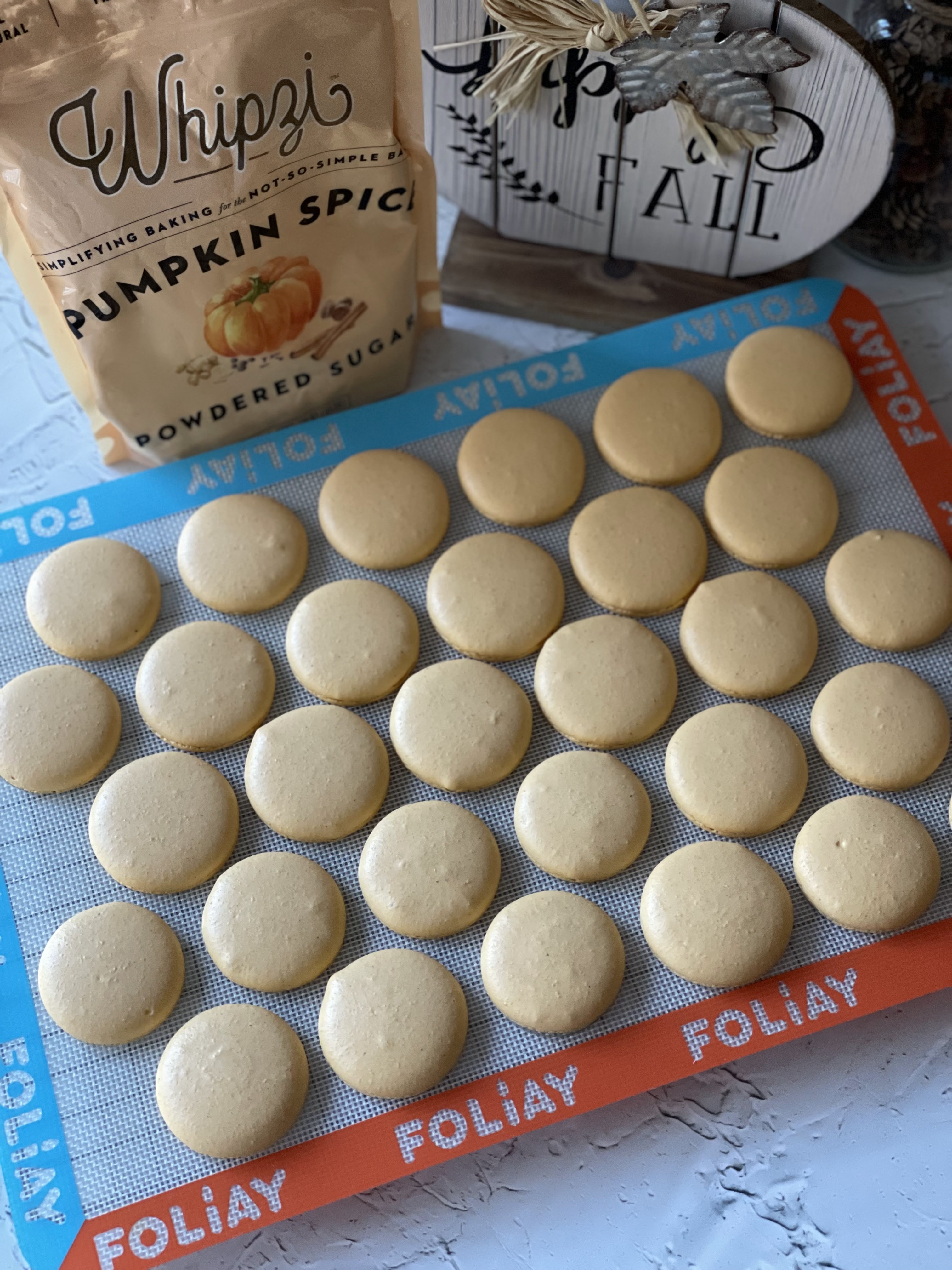 Pumpkin spice macaron shells
