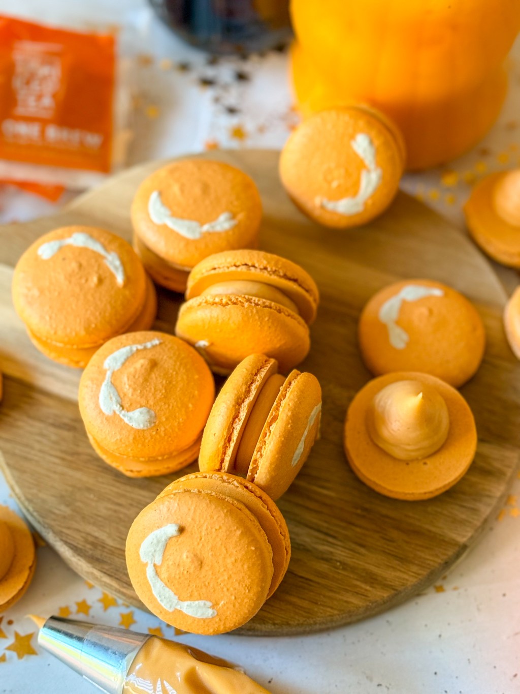 Thai Tea Macarons