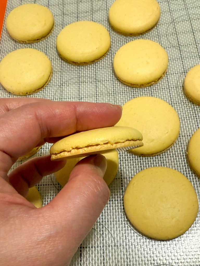 Corn flour macarons