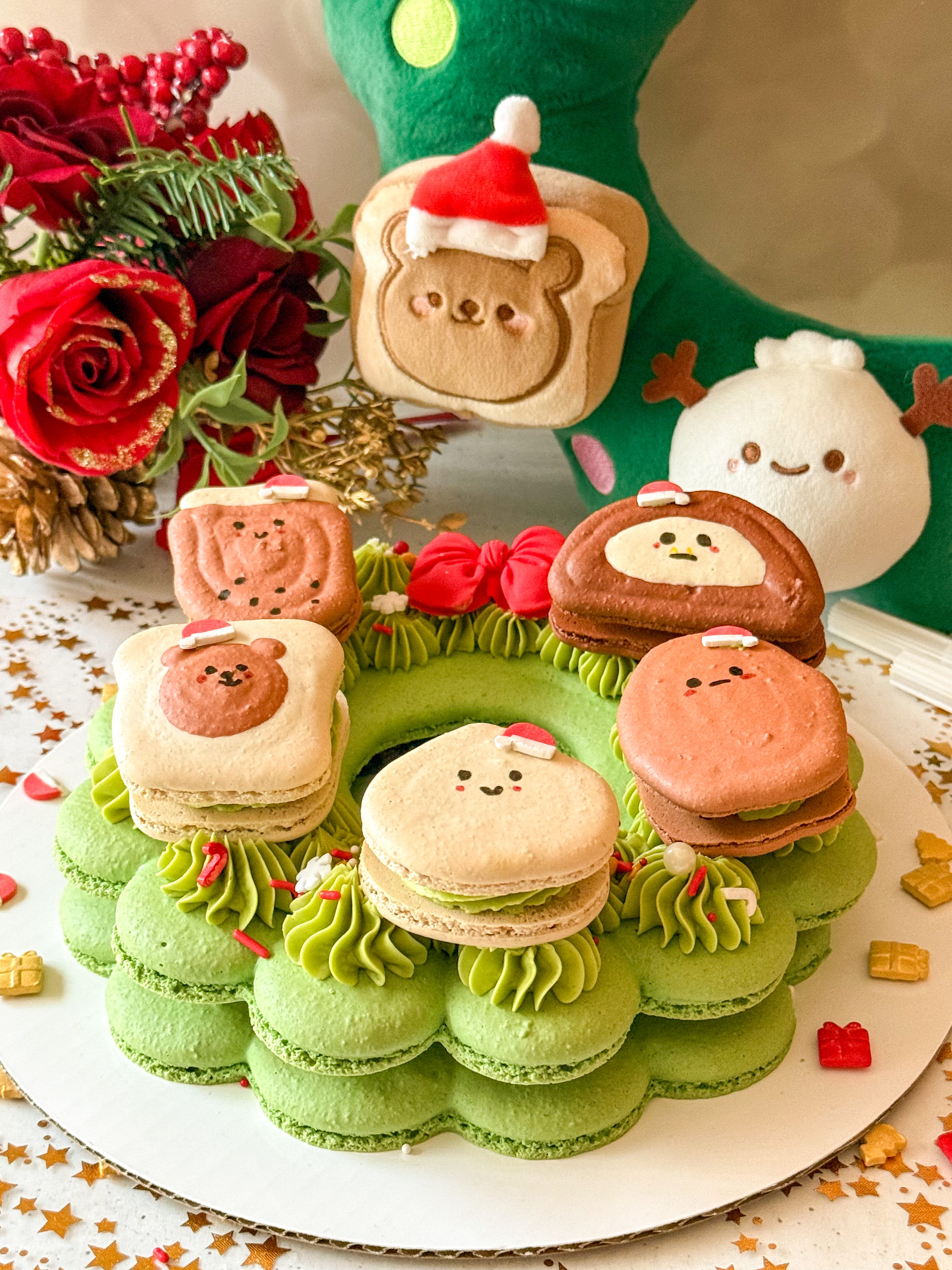 Matcha Wreath Macarons