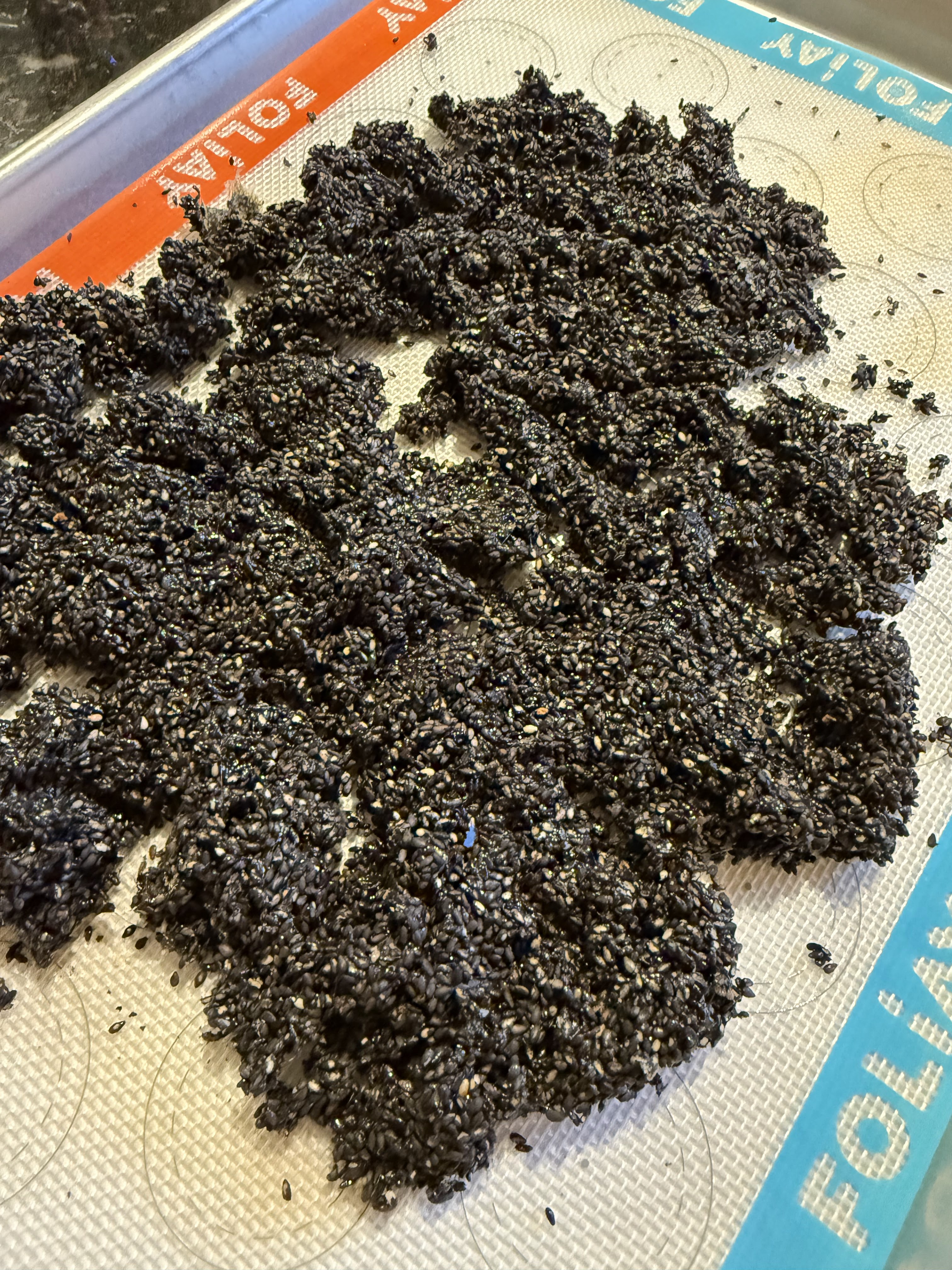 Black Sesame Praline
