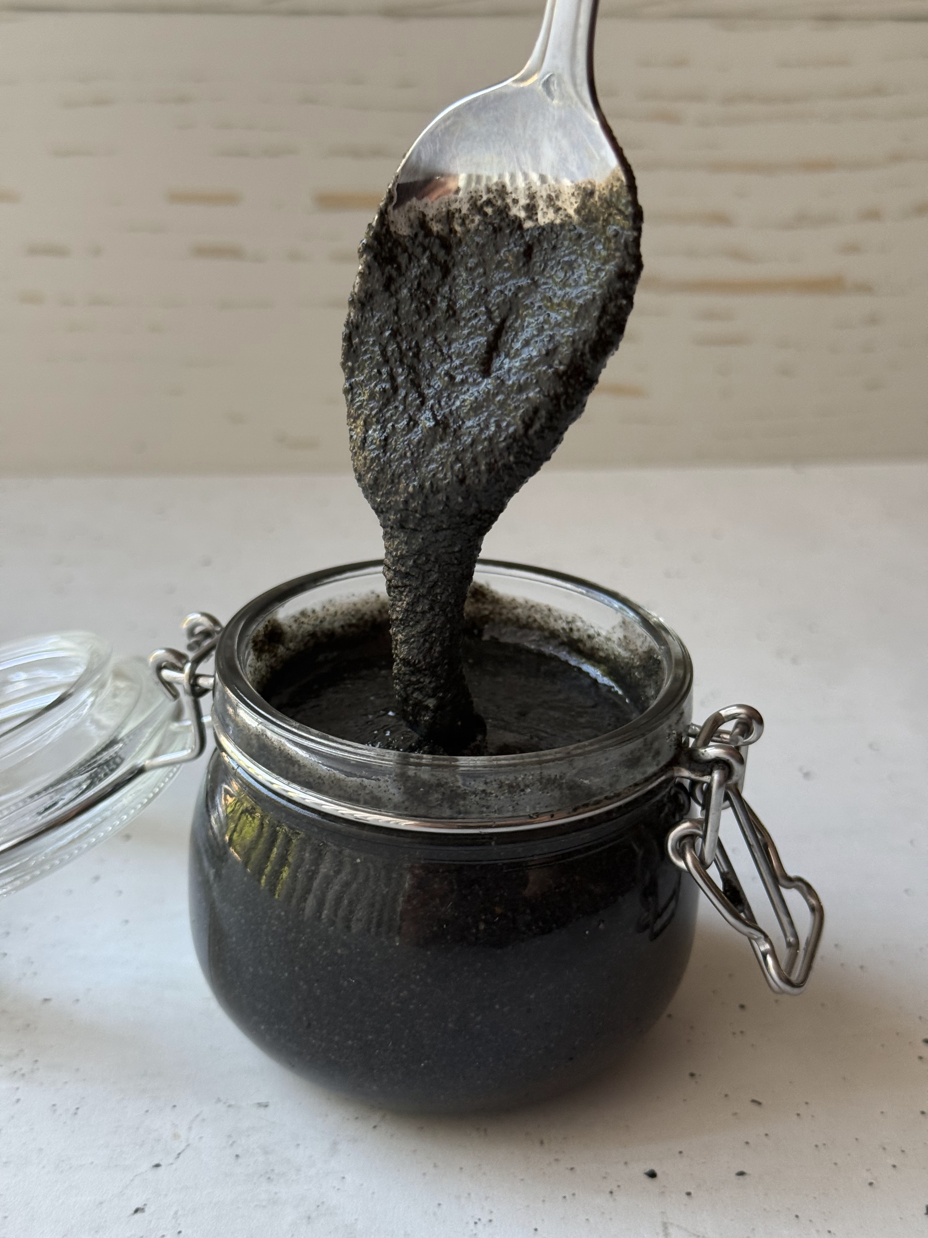 Black Sesame Praline