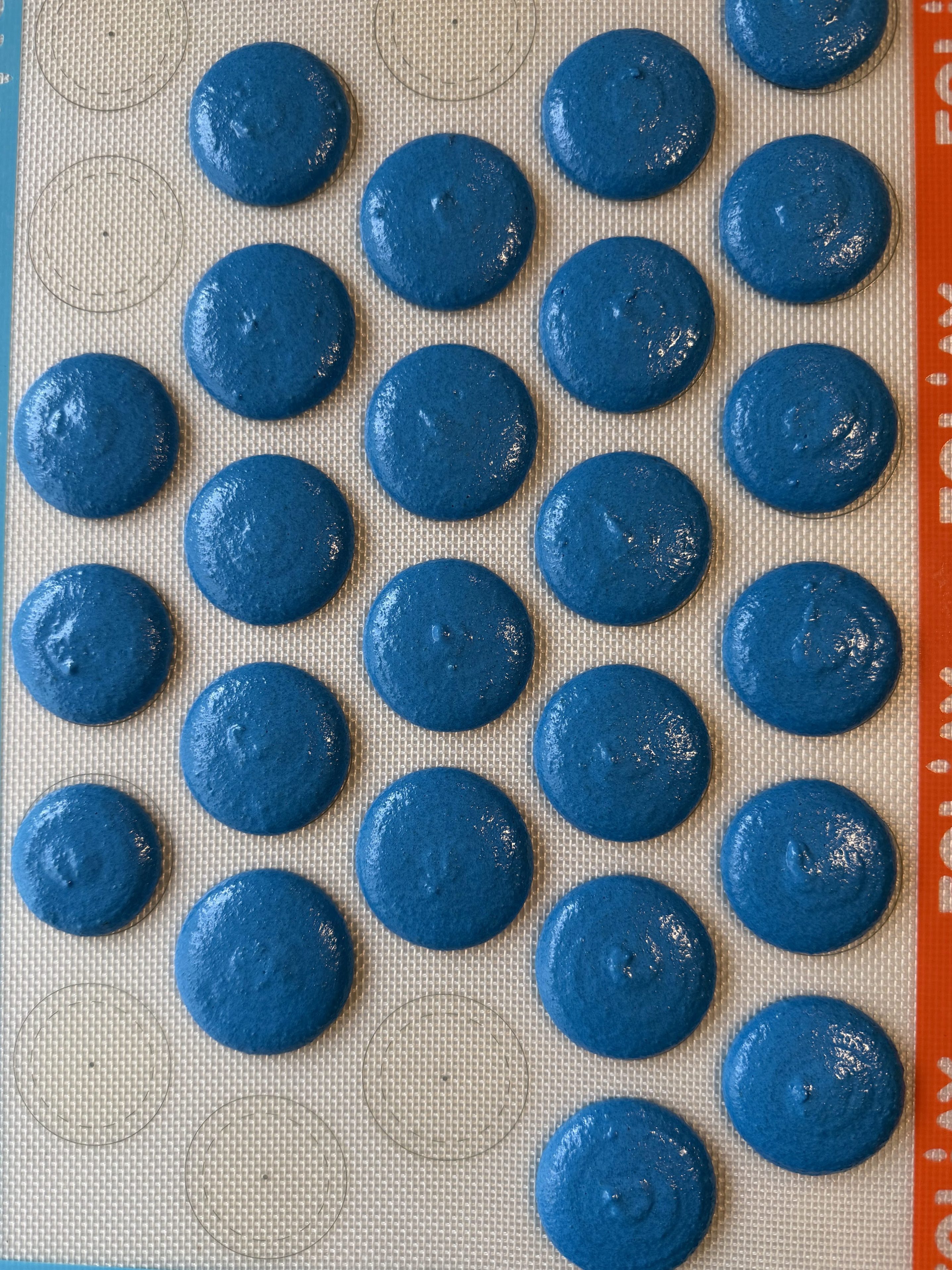 Blue macaron shells