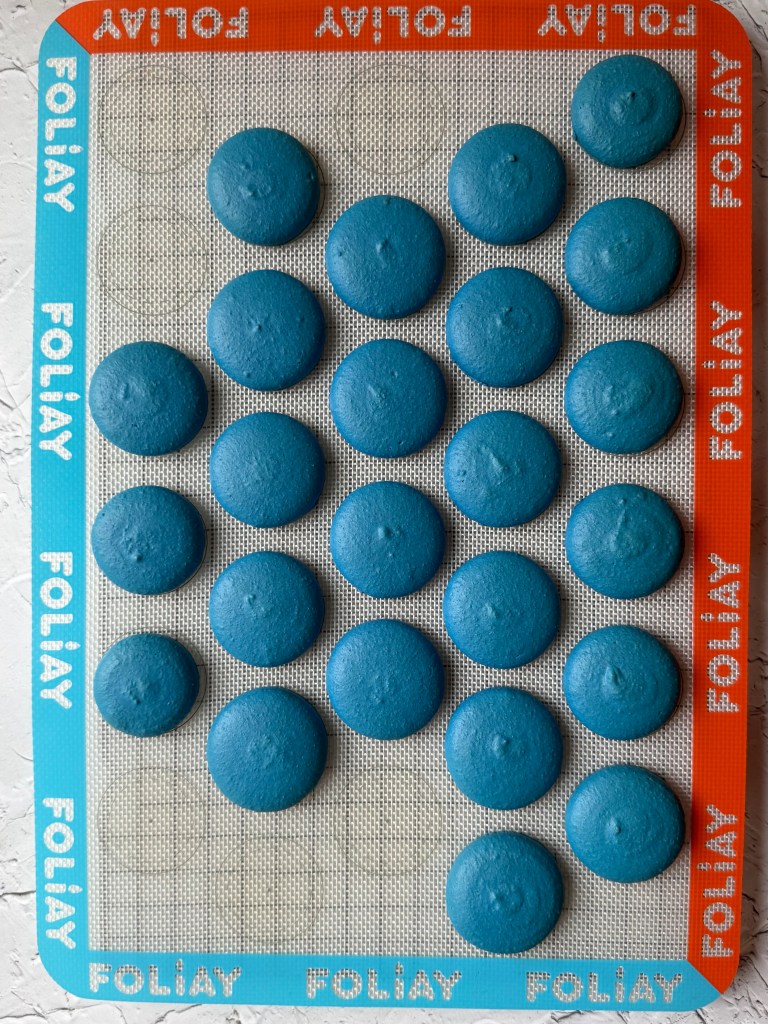 Blue macaron shells